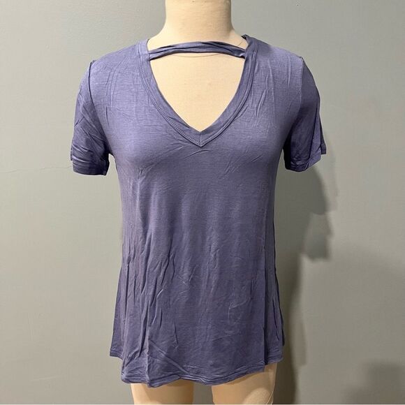 NWT Socialite Nordstrom V-Neck Short Sleeve Top in Denim Size Small - Picture 1 of 5